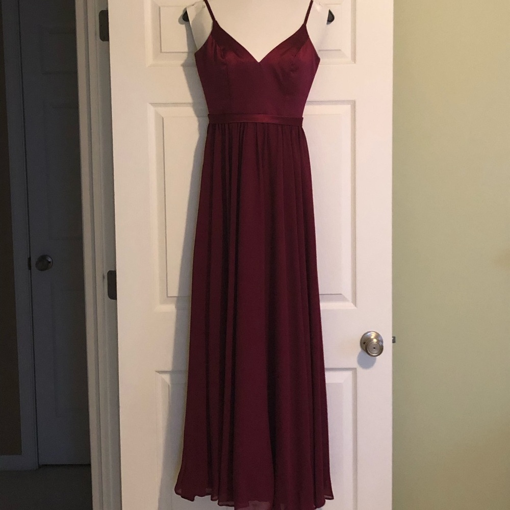Allure Bridals Dress- Size 4